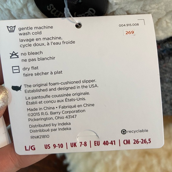 🦋 2/$20 Dearfoams knit bootie style slippers - Picture 8 of 9